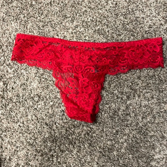 NWOT Sexy Red Lace Thong. Size OS - Picture 1 of 3